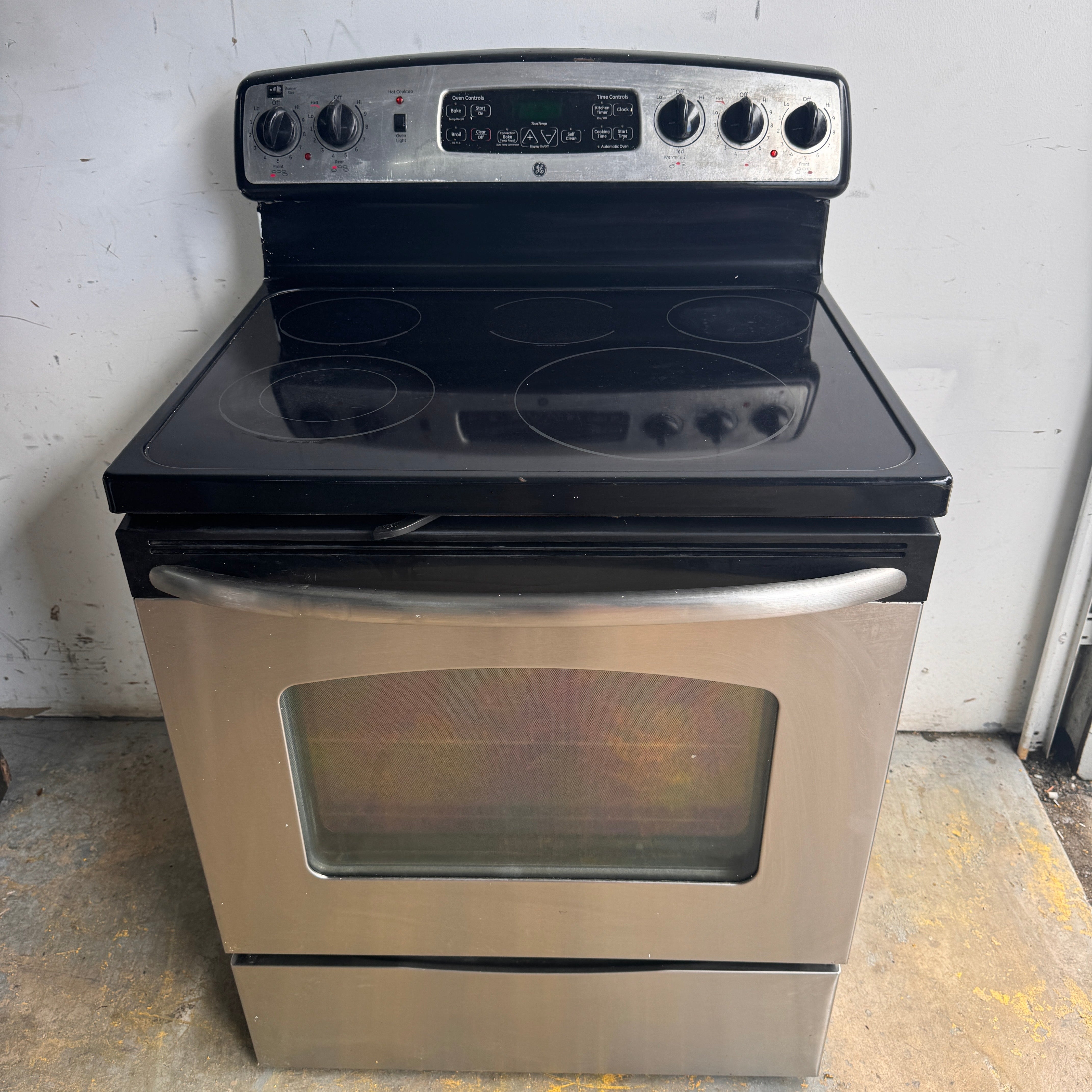 GE-Stainless-Steel-Electric-Stove GE-Stainless-Steel-Electric-Stove